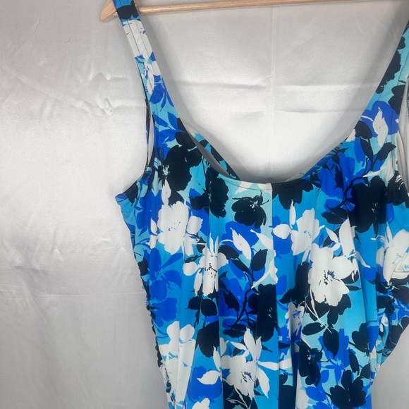 Simply Swim Tummy Control Blue Floral Swimsuit Size 3X - Picture 6 of 12